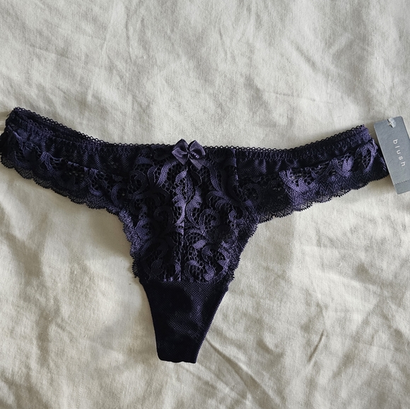 NWT Thong in purple lace by Blush Lingerie - Picture 4 of 4